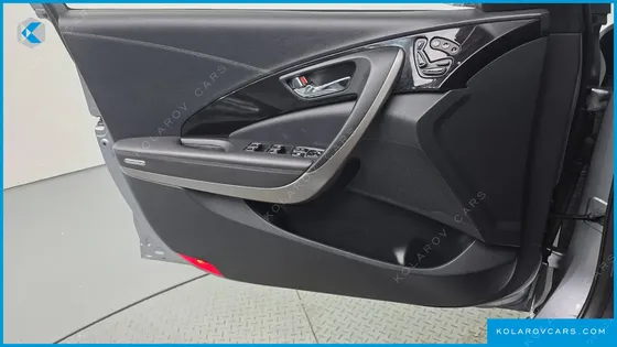 HYUNDAI GRANDEUR HG240 MODERN