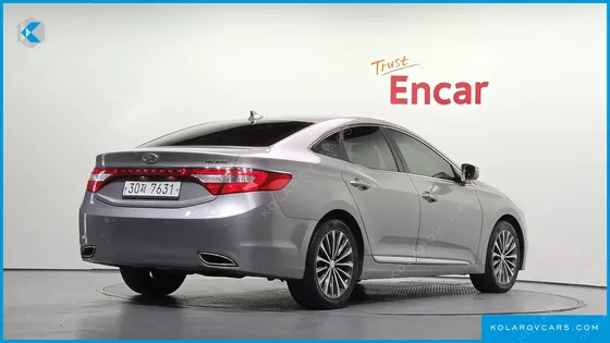 HYUNDAI GRANDEUR HG300 PREMIUM