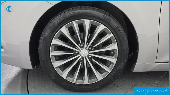 HYUNDAI GRANDEUR HG300 PREMIUM