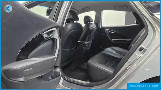 HYUNDAI GRANDEUR HG300 PREMIUM