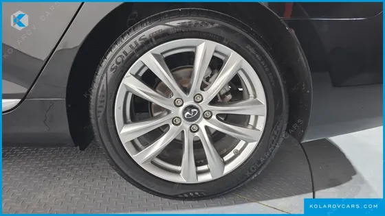 HYUNDAI GRANDEUR HG220 DIESEL MODERN