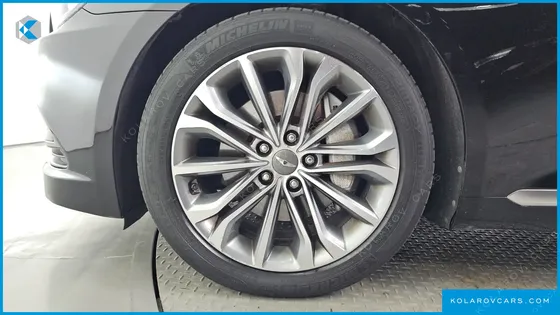 HYUNDAI GENESIS G330 MODERN AWD