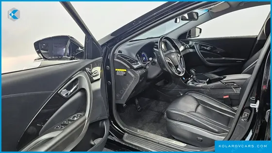 HYUNDAI GRANDEUR HG240 MODERN