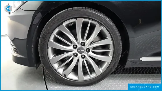 HYUNDAI GENESIS G330 PREMIUM AWD