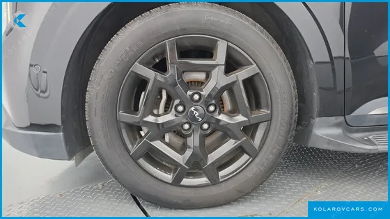 KIA CARNIVAL DIESEL 9-SEATER GRAVITY