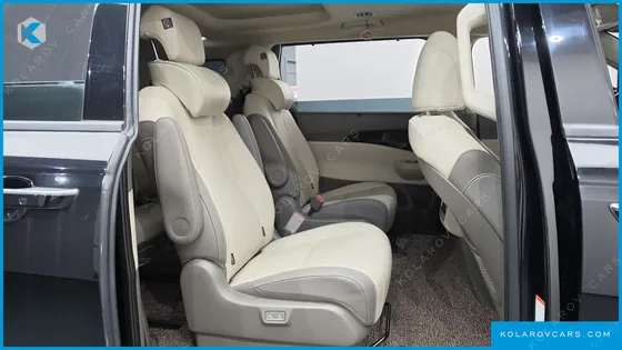 KIA CARNIVAL DIESEL 9-SEATER GRAVITY