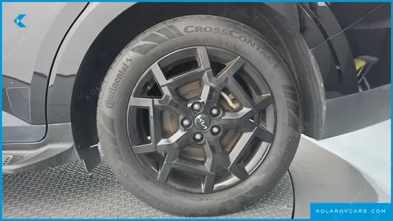 KIA CARNIVAL DIESEL 9-SEATER GRAVITY