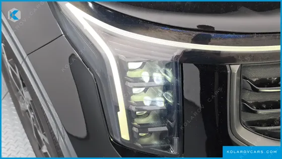 KIA CARNIVAL DIESEL 9-SEATER GRAVITY