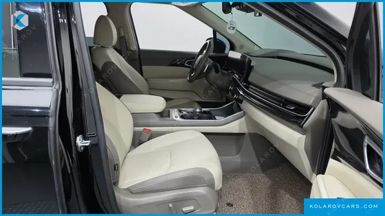 KIA CARNIVAL DIESEL 9-SEATER GRAVITY