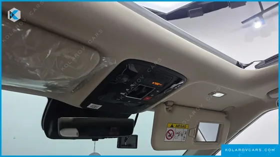 KIA CARNIVAL DIESEL 9-SEATER GRAVITY