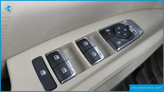 KIA CARNIVAL DIESEL 9-SEATER GRAVITY