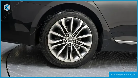 HYUNDAI GENESIS G330 PREMIUM AWD