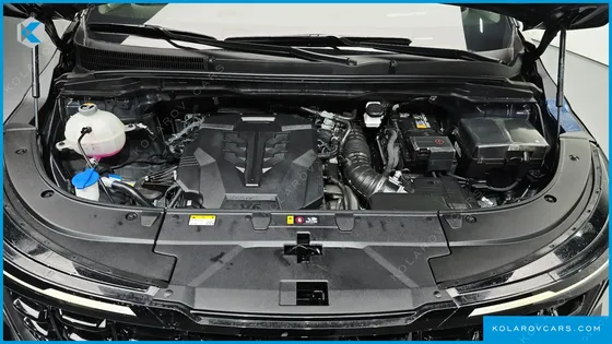 KIA CARNIVAL GASOLINE 7-SEATER GRAVITY