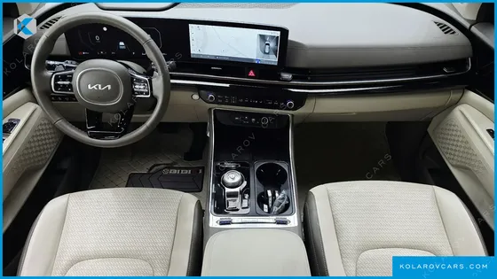 KIA CARNIVAL GASOLINE 7-SEATER GRAVITY