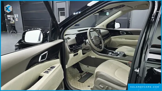 KIA CARNIVAL GASOLINE 7-SEATER GRAVITY