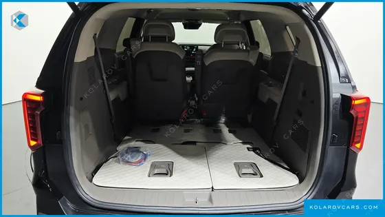 KIA CARNIVAL GASOLINE 7-SEATER GRAVITY