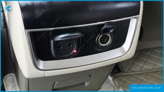 KIA CARNIVAL GASOLINE 7-SEATER GRAVITY