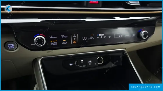 KIA CARNIVAL GASOLINE 7-SEATER GRAVITY