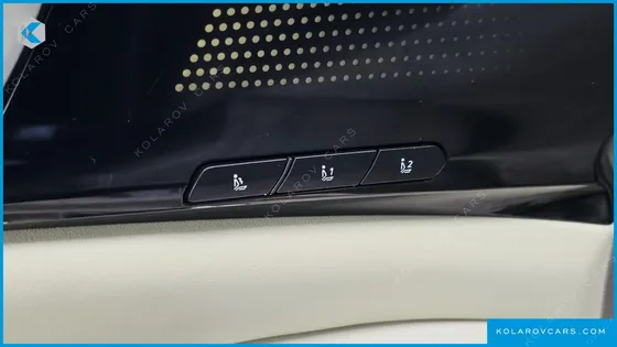 KIA CARNIVAL GASOLINE 7-SEATER GRAVITY