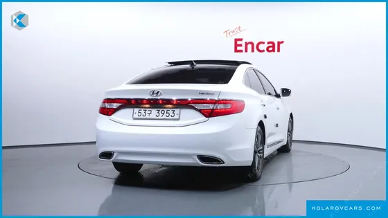 HYUNDAI GRANDEUR HG240 MODERN