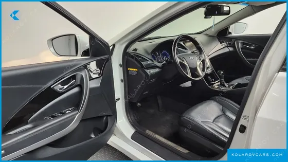 HYUNDAI GRANDEUR HG240 MODERN