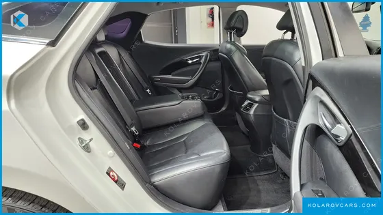HYUNDAI GRANDEUR HG240 MODERN