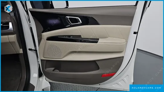 KIA CARNIVAL DIESEL 9-SEATER HI-LIMOUSINE