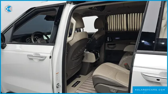 KIA CARNIVAL DIESEL 9-SEATER HI-LIMOUSINE