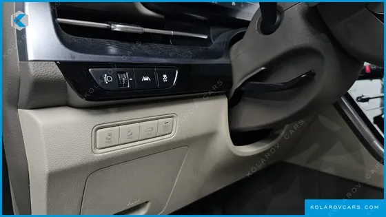 KIA CARNIVAL DIESEL 9-SEATER HI-LIMOUSINE