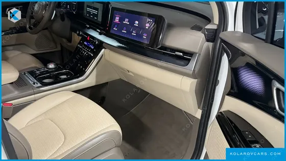 KIA CARNIVAL DIESEL 9-SEATER HI-LIMOUSINE