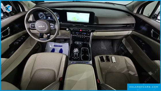 KIA CARNIVAL DIESEL 9-SEATER SIGNATURE