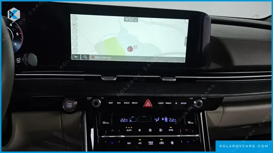 KIA CARNIVAL DIESEL 9-SEATER SIGNATURE