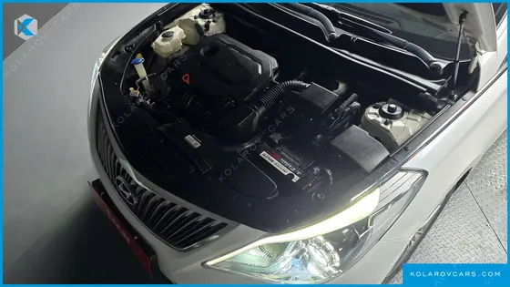 HYUNDAI GRANDEUR HG240 MODERN