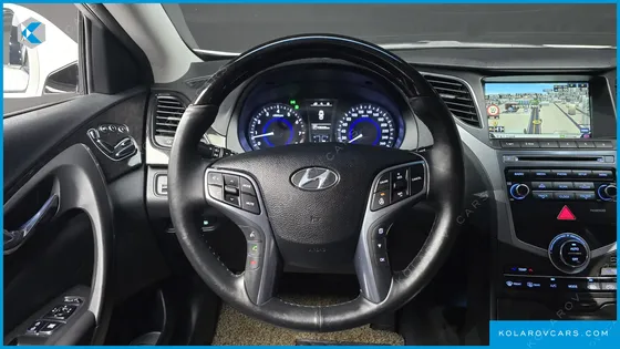 HYUNDAI GRANDEUR HG240 MODERN