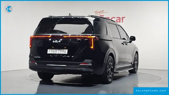 KIA CARNIVAL DIESEL 7-SEATER GRAVITY
