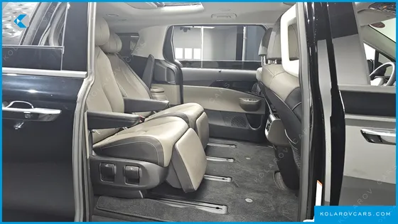 KIA CARNIVAL DIESEL 7-SEATER GRAVITY