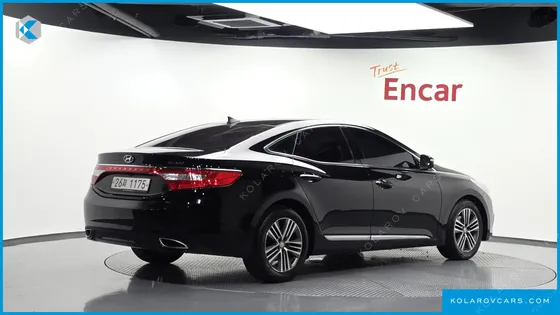 HYUNDAI GRANDEUR HG240 MODERN
