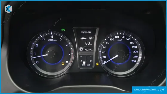HYUNDAI GRANDEUR HG240 MODERN