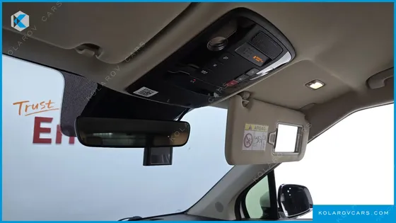 KIA CARNIVAL DIESEL 9-SEATER SIGNATURE