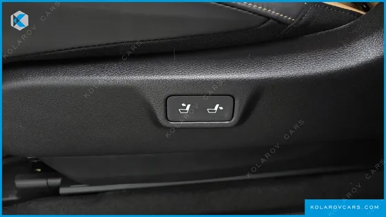 KIA CARNIVAL DIESEL 9-SEATER SIGNATURE