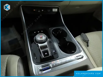 KIA CARNIVAL HEV 7SEATER GRAVITY