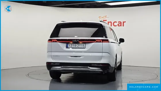 KIA CARNIVAL DIESEL 9-SEATER SIGNATURE