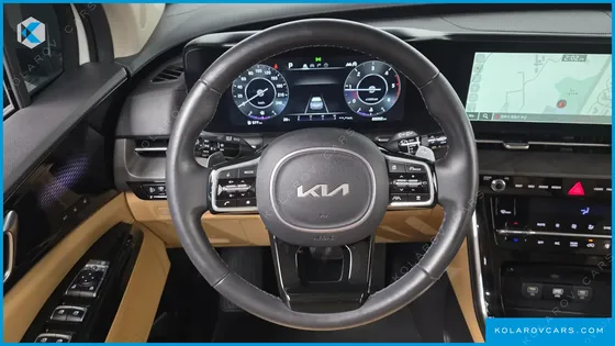 KIA CARNIVAL DIESEL 9-SEATER SIGNATURE