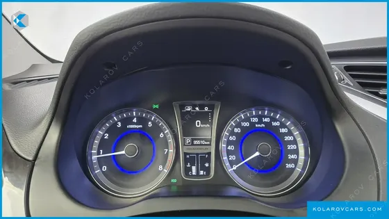 HYUNDAI GRANDEUR HG240 MODERN COLLECTION