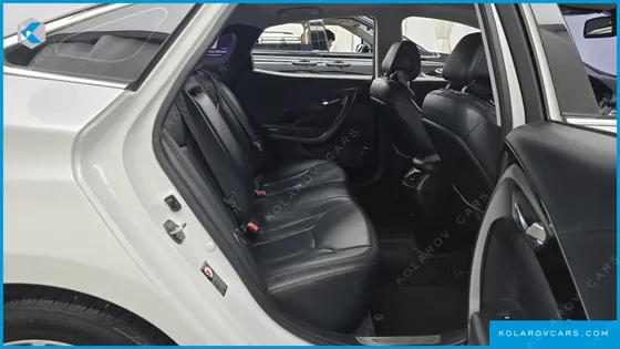 HYUNDAI GRANDEUR HG240 MODERN COLLECTION