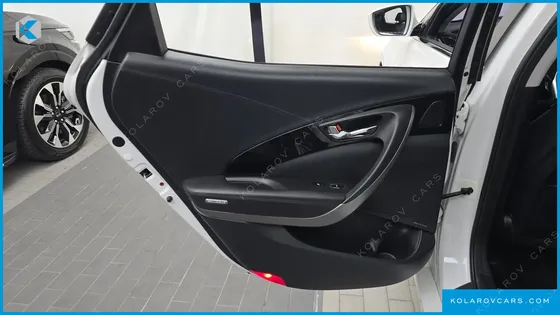 HYUNDAI GRANDEUR HG240 MODERN COLLECTION