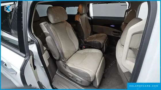 KIA CARNIVAL DIESEL 7-SEATER SIGNATURE