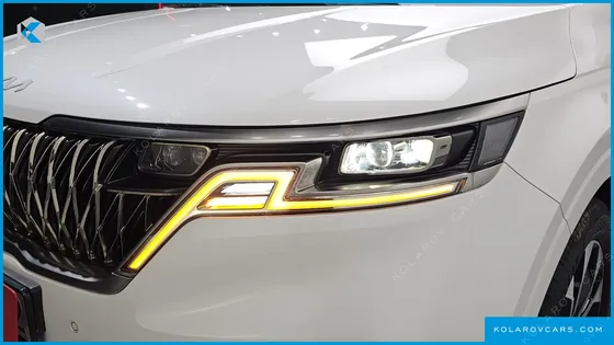 KIA CARNIVAL DIESEL 7-SEATER SIGNATURE
