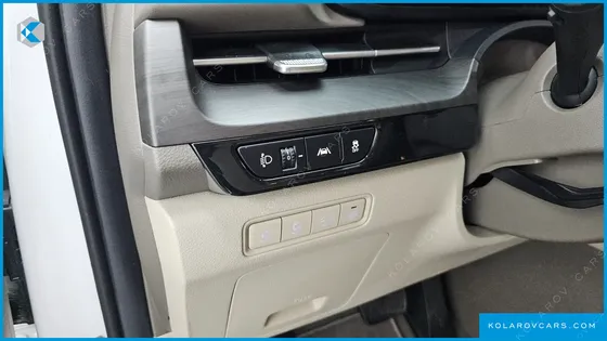 KIA CARNIVAL DIESEL 7-SEATER SIGNATURE