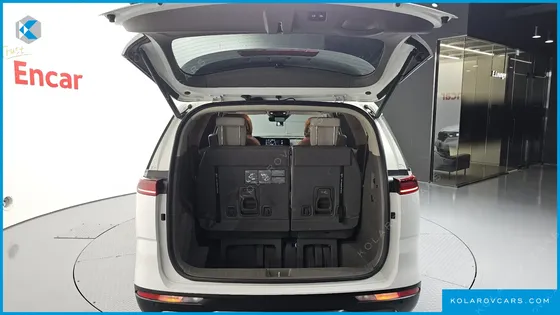 KIA CARNIVAL DIESEL 7-SEATER SIGNATURE